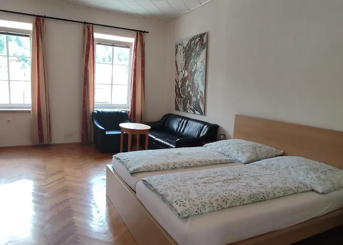 Gaestezimmer & Apartment Mayrhofer
