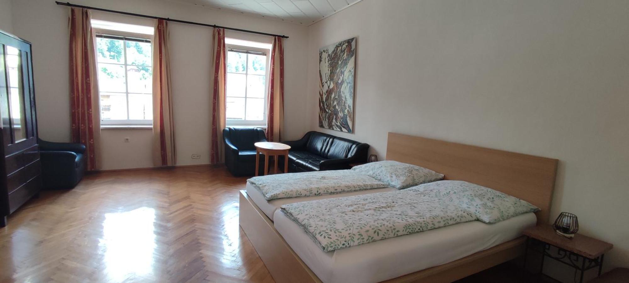 Gaestezimmer & Mayrhofer